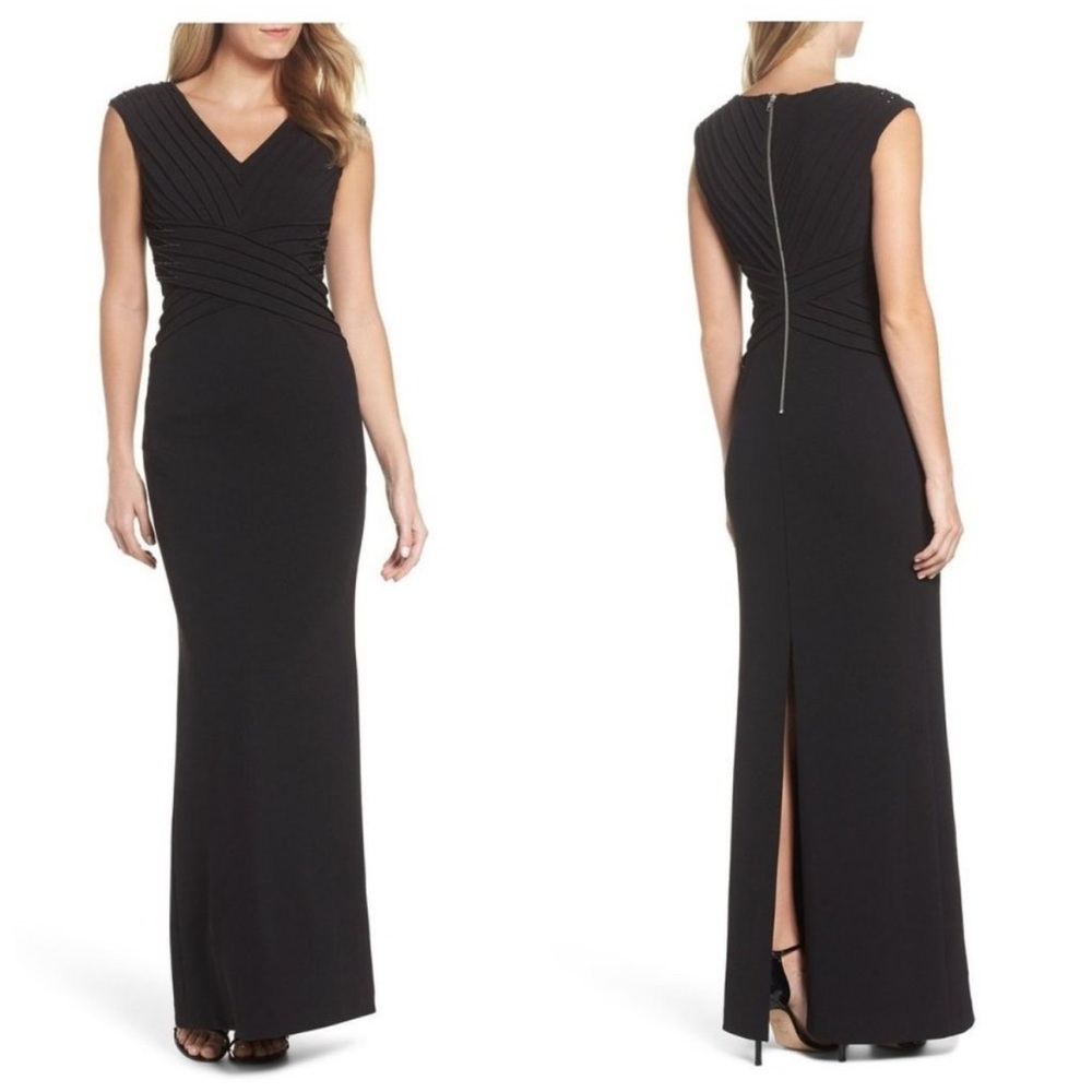 NWT Adrianna Papell Size 8 Black Pintucked Crepe Long Dress Gown